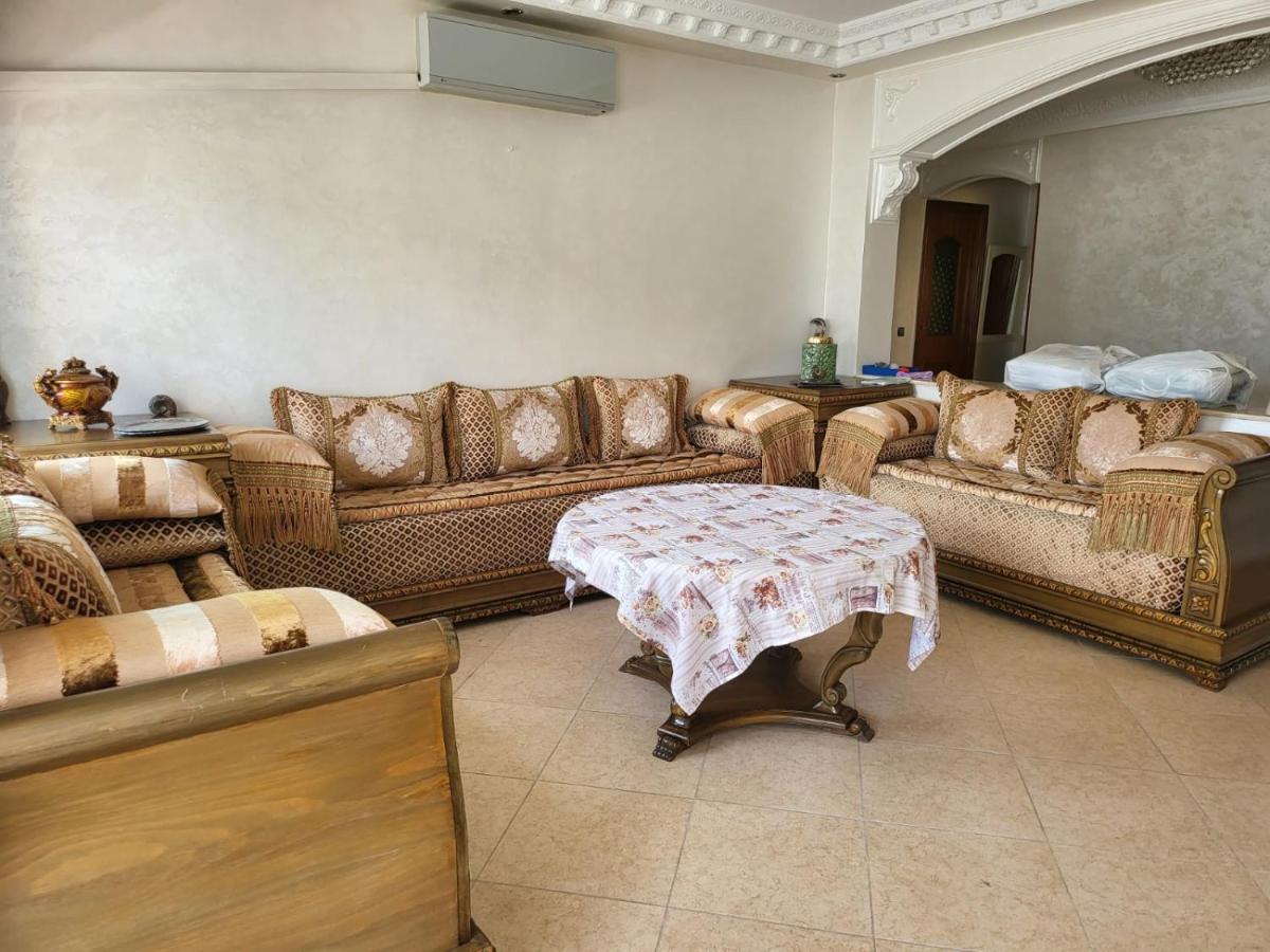 Vaste Appartement Au Centre De Tétouan Exterior foto